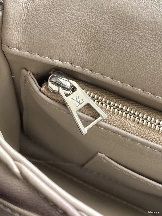 GO-14 MM VUITTON LOUIS 0816